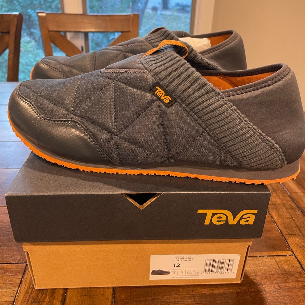 Teva Embers Moccasin size 12